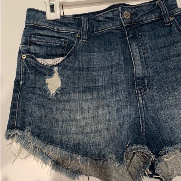 Denim high rise, cut off, shorts - Picture 4 of 4